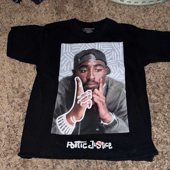 Tupac Shakur black graphic tee - Picture 1 of 2